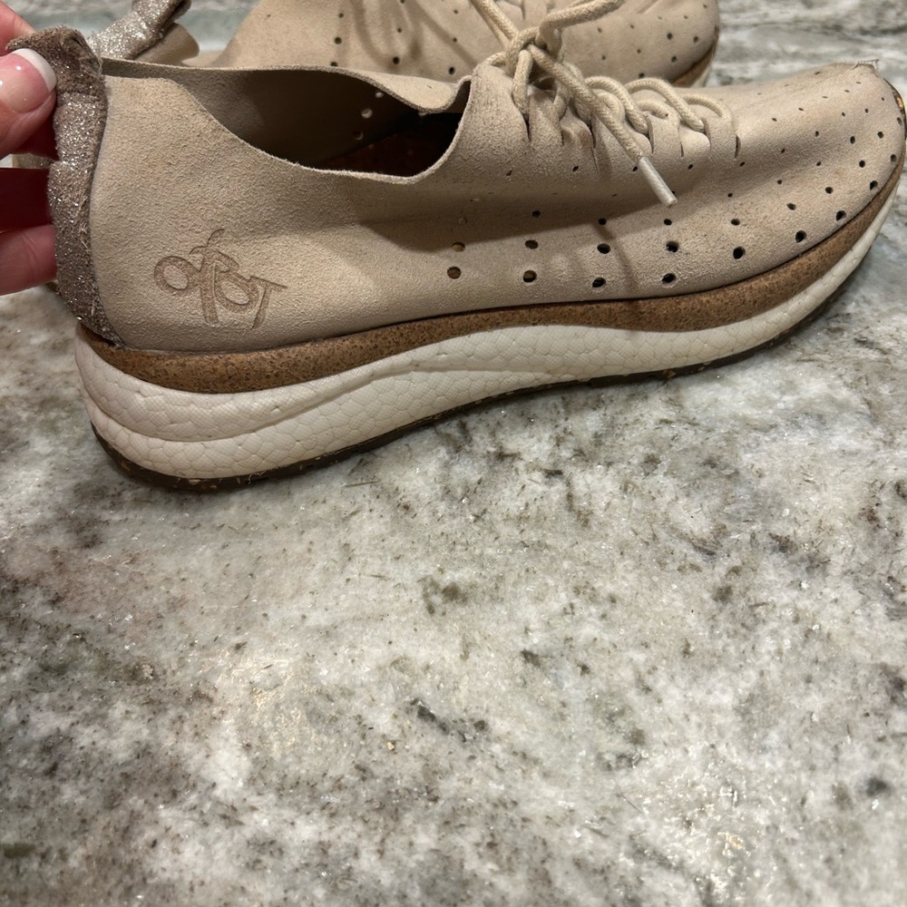 OTBT Beige Suede Shoes with Cork Detail